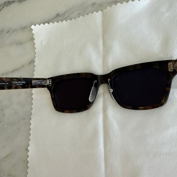 Thom Browne - 418 Square-Frame Tortoise shell Acetate Sunglasses - Picture 6 of 9